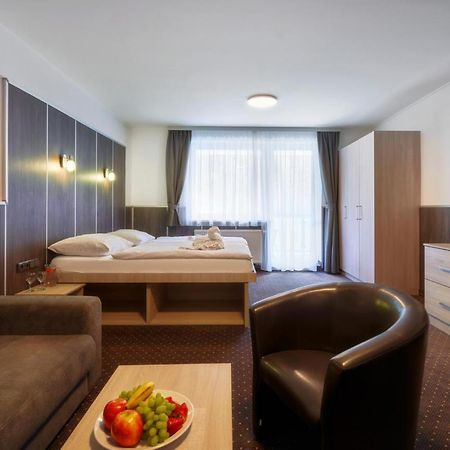 Wellness Hotel Green Paradise Pirkenhammer Buitenkant foto