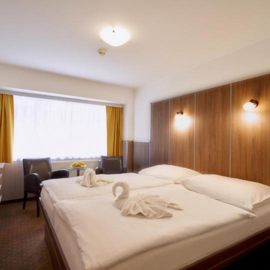 Wellness Hotel Green Paradise Pirkenhammer Buitenkant foto